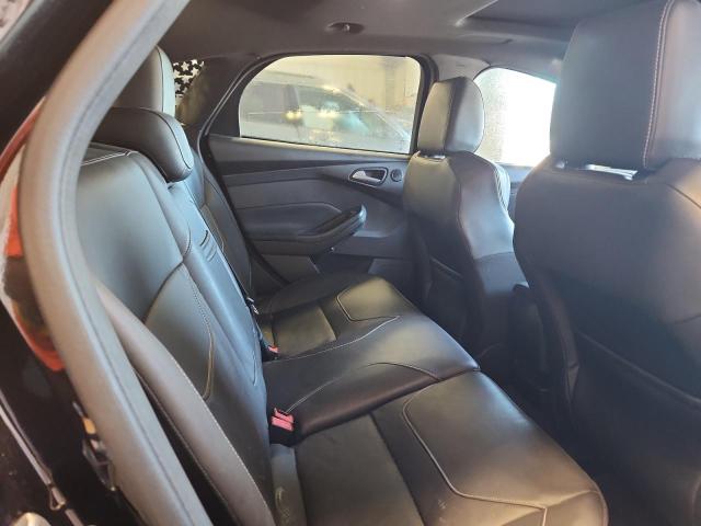 Фото 10 - FORD FOCUS