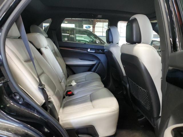 Фото 11 - KIA SORENTO