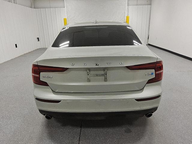 Фото 6 - VOLVO S60