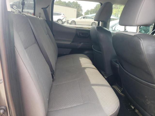 Фото 10 - TOYOTA TACOMA