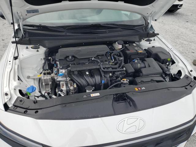 Фото 11 - HYUNDAI ELANTRA