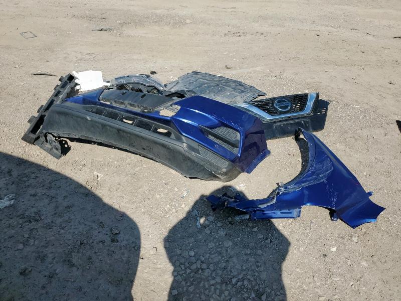 Фото 12 - NISSAN ROGUE