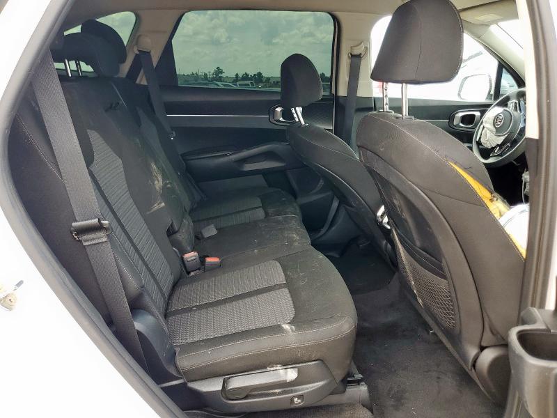 Фото 11 - KIA SORENTO