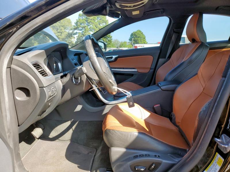 Фото 7 - VOLVO S60