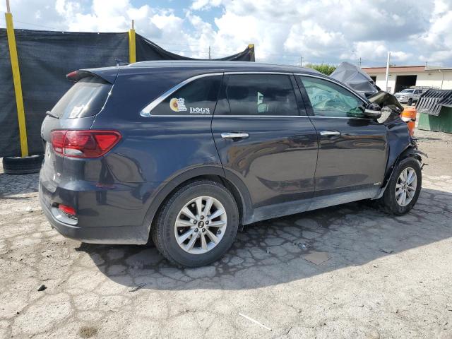 Фото 3 - KIA SORENTO