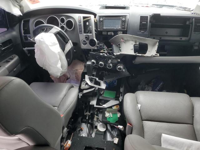 Фото 8 - TOYOTA SEQUOIA