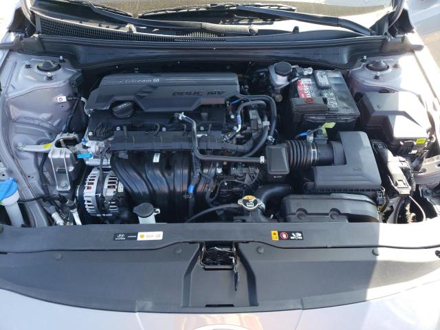 Фото 11 - HYUNDAI ELANTRA