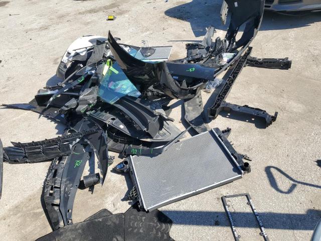 Фото 12 - HYUNDAI ELANTRA