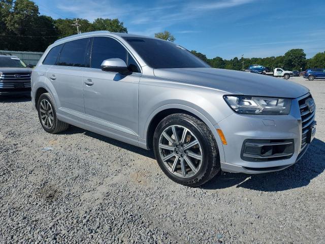 Фото 4 - AUDI Q7