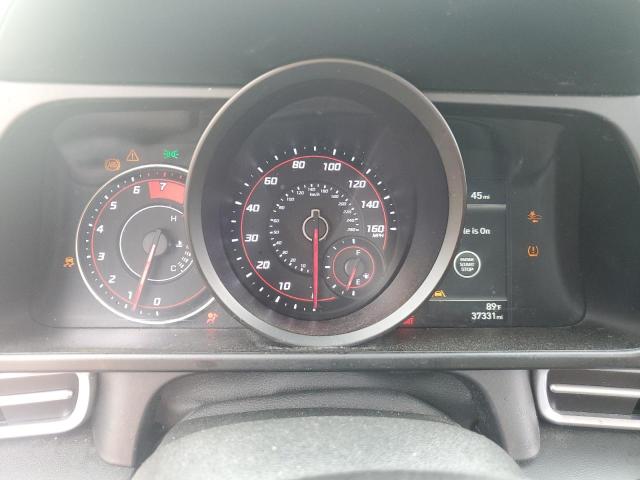 Фото 9 - HYUNDAI ELANTRA