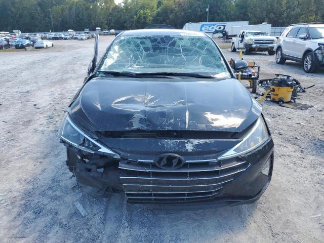 Фото 5 - HYUNDAI ELANTRA