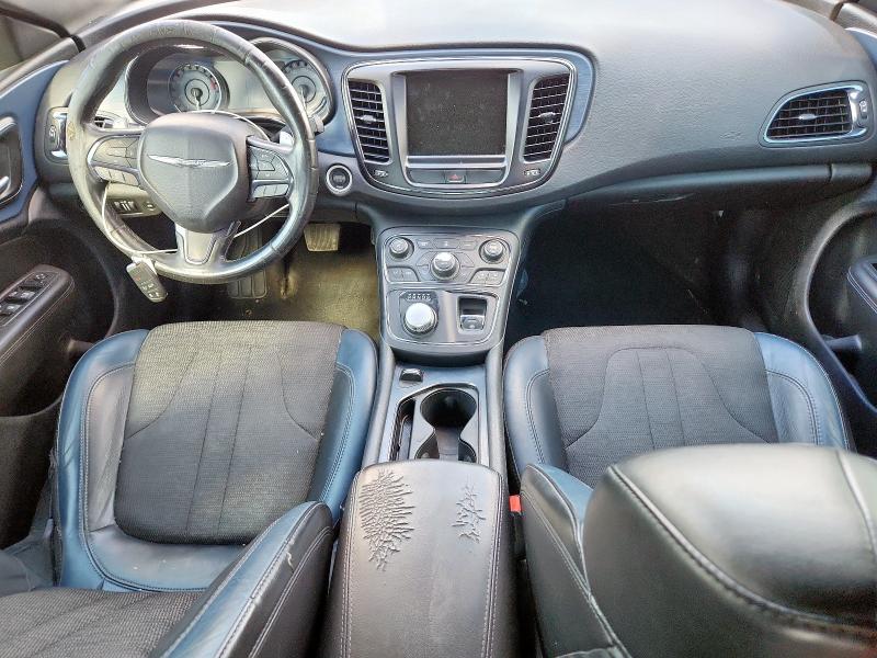 Фото 8 - CHRYSLER 200