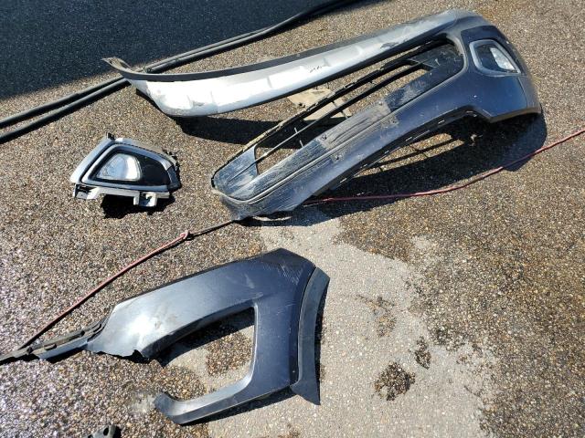 Фото 13 - KIA SORENTO