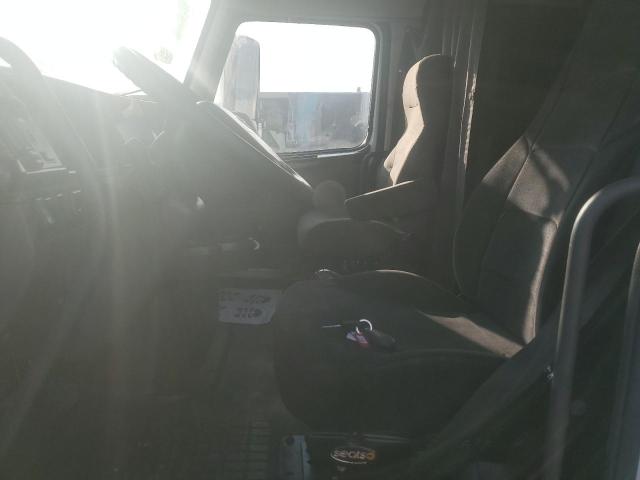 VOLVO VN 2017 VIN 4V4NC9EH2HN988952