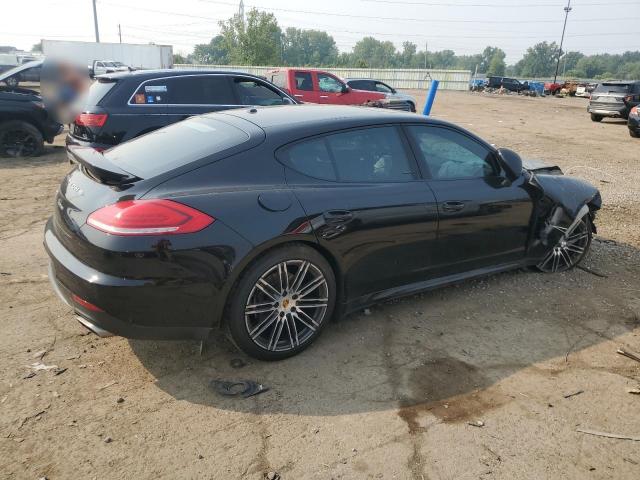Фото 3 - PORSCHE PANAMERA