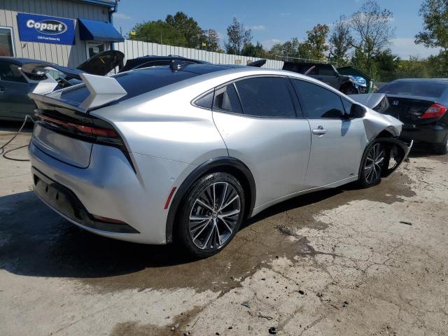 Фото 3 - TOYOTA PRIUS