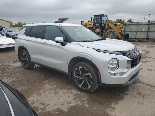 Фото 4 - MITSUBISHI OUTLANDER