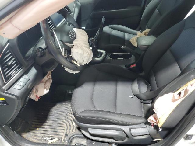 Фото 7 - HYUNDAI ELANTRA