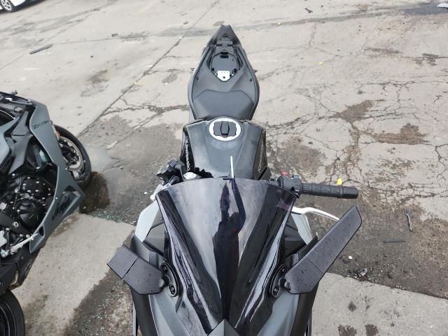 KAWASAKI NINJA 500 2025