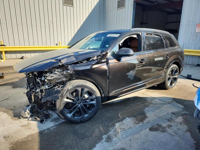 Фото 1 - AUDI Q7