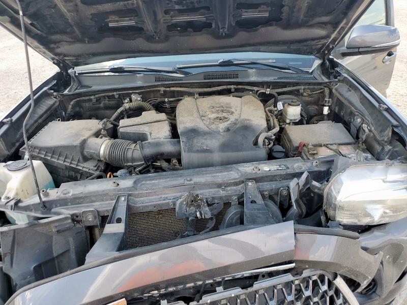 Фото 11 - TOYOTA TACOMA