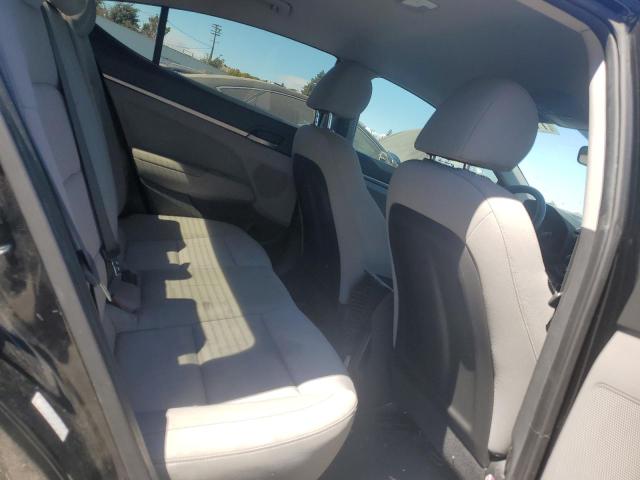 Фото 10 - HYUNDAI ELANTRA