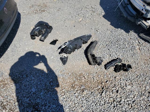 Фото 12 - HYUNDAI ELANTRA