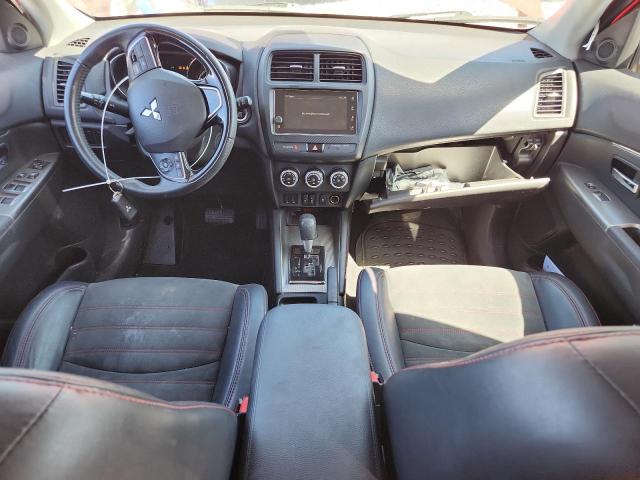 Фото 8 - MITSUBISHI OUTLANDER