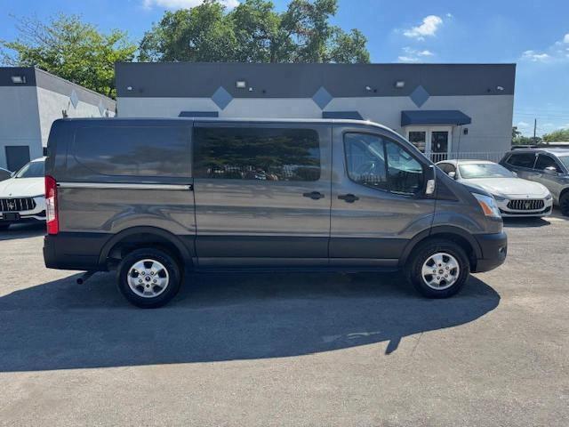 Фото 13 - FORD TRANSIT