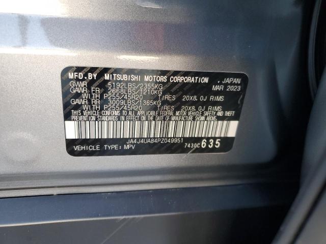 Фото 14 - MITSUBISHI OUTLANDER