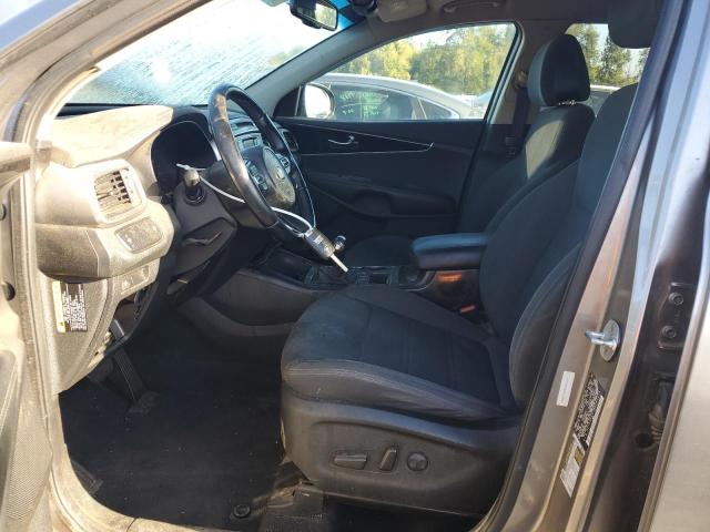 Фото 7 - KIA SORENTO