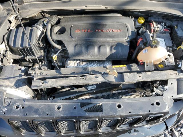 Фото 12 - JEEP RENEGADE