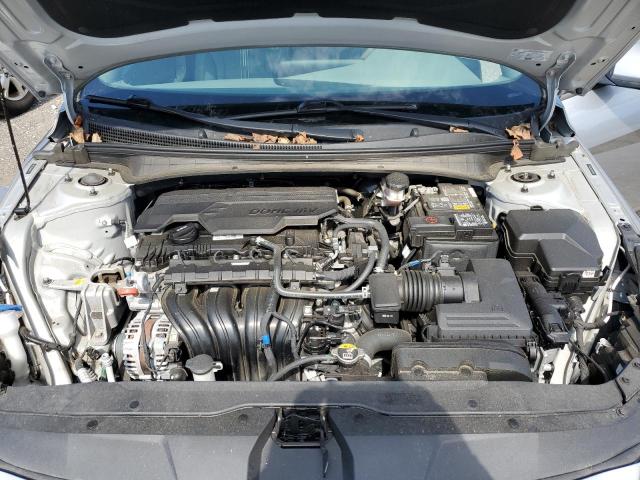 Фото 11 - HYUNDAI ELANTRA