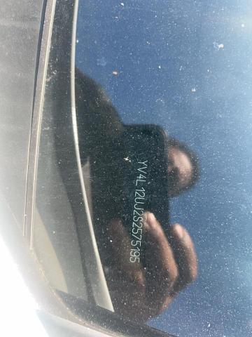 VOLVO XC40 CORE 2025 VIN YV4L12UJ2S2575195