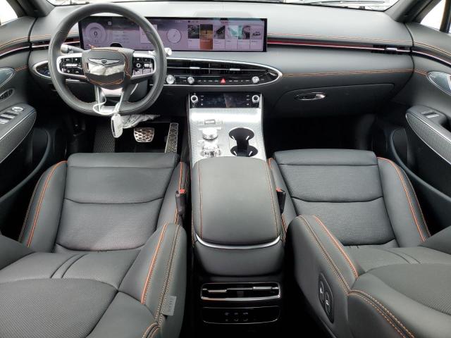 Фото 8 - GENESIS GV70 SPORT