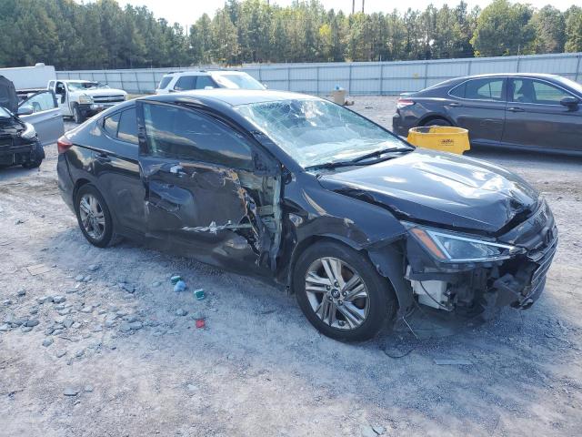 Фото 4 - HYUNDAI ELANTRA