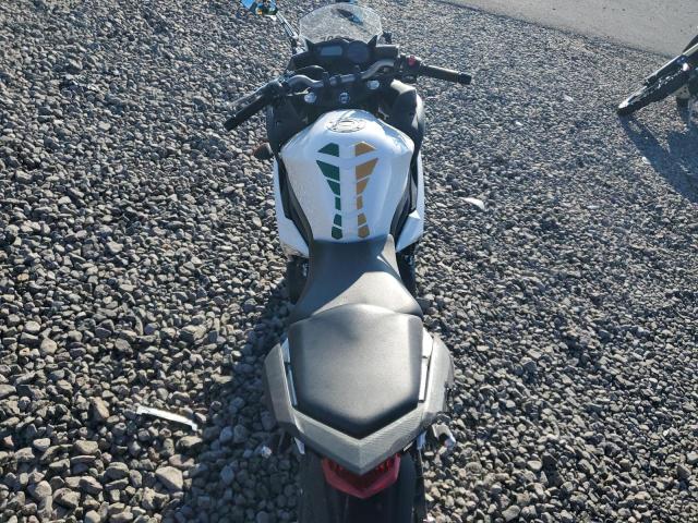 Фото 6 - YAMAHA FZ600-800