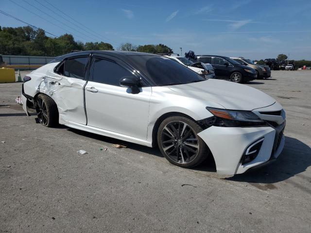 Фото 4 - TOYOTA CAMRY