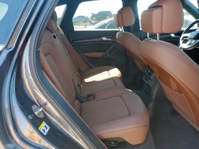 Фото 10 - AUDI Q5