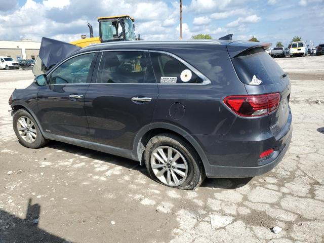 Фото 2 - KIA SORENTO