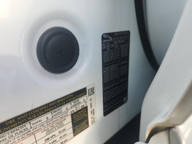 Фото 13 - JAGUAR F-PACE