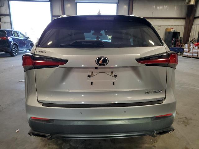 Фото 6 - LEXUS NX