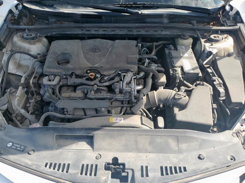 Фото 11 - TOYOTA CAMRY