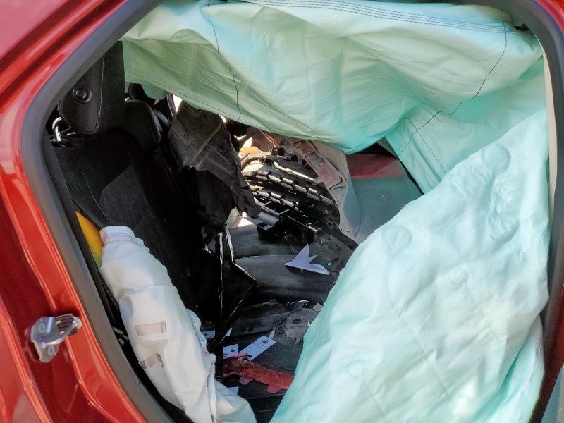 Фото 10 - FORD ECOSPORT