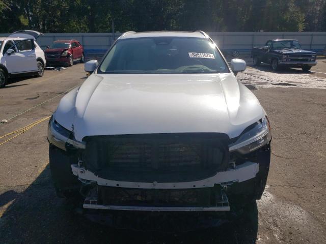 VOLVO XC60 B5 IN 2022 VIN YV4L12DL5N1033309