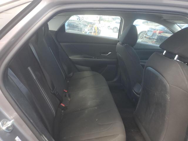 Фото 10 - HYUNDAI ELANTRA