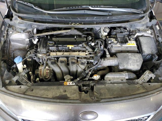 Фото 11 - KIA FORTE