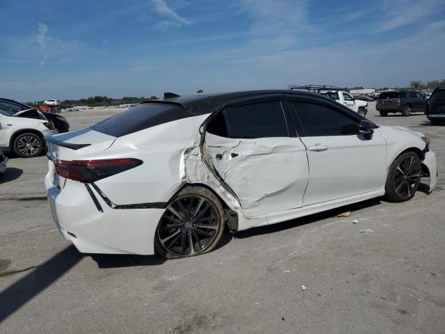 Фото 3 - TOYOTA CAMRY