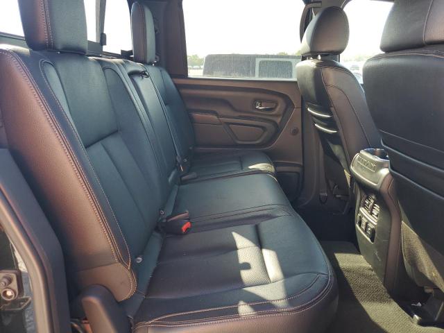 Фото 11 - NISSAN TITAN