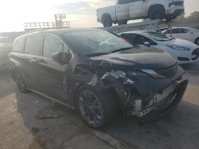 Фото 4 - TOYOTA SIENNA